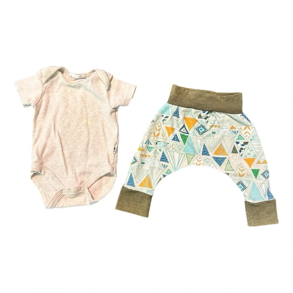 0-3 Month Baby Boy Clothing Bundle Outfits Hurley, Gerber, Rabbit + Bear & More - Picture 6 of 9